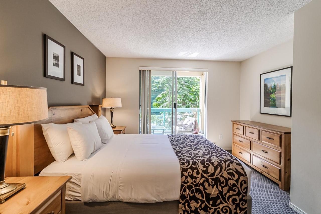 Snowbird Townhouses By Elevate Vacations Whistler Exterior photo