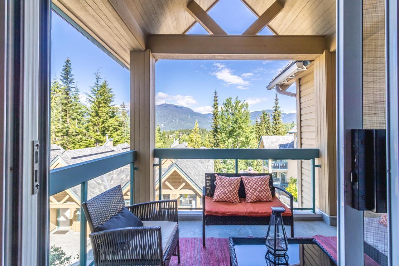 Snowbird Townhouses By Elevate Vacations Whistler Exterior photo