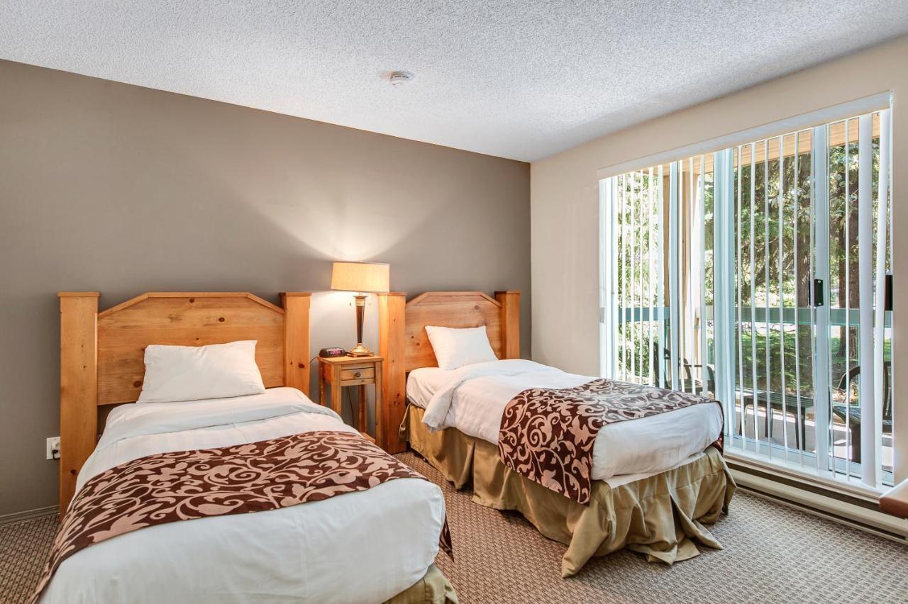 Snowbird Townhouses By Elevate Vacations Whistler Exterior photo