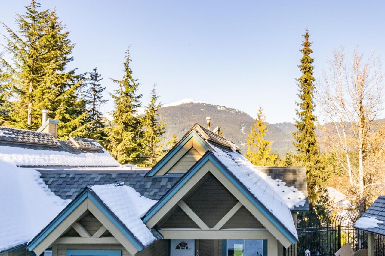 Snowbird Townhouses By Elevate Vacations Whistler Exterior photo